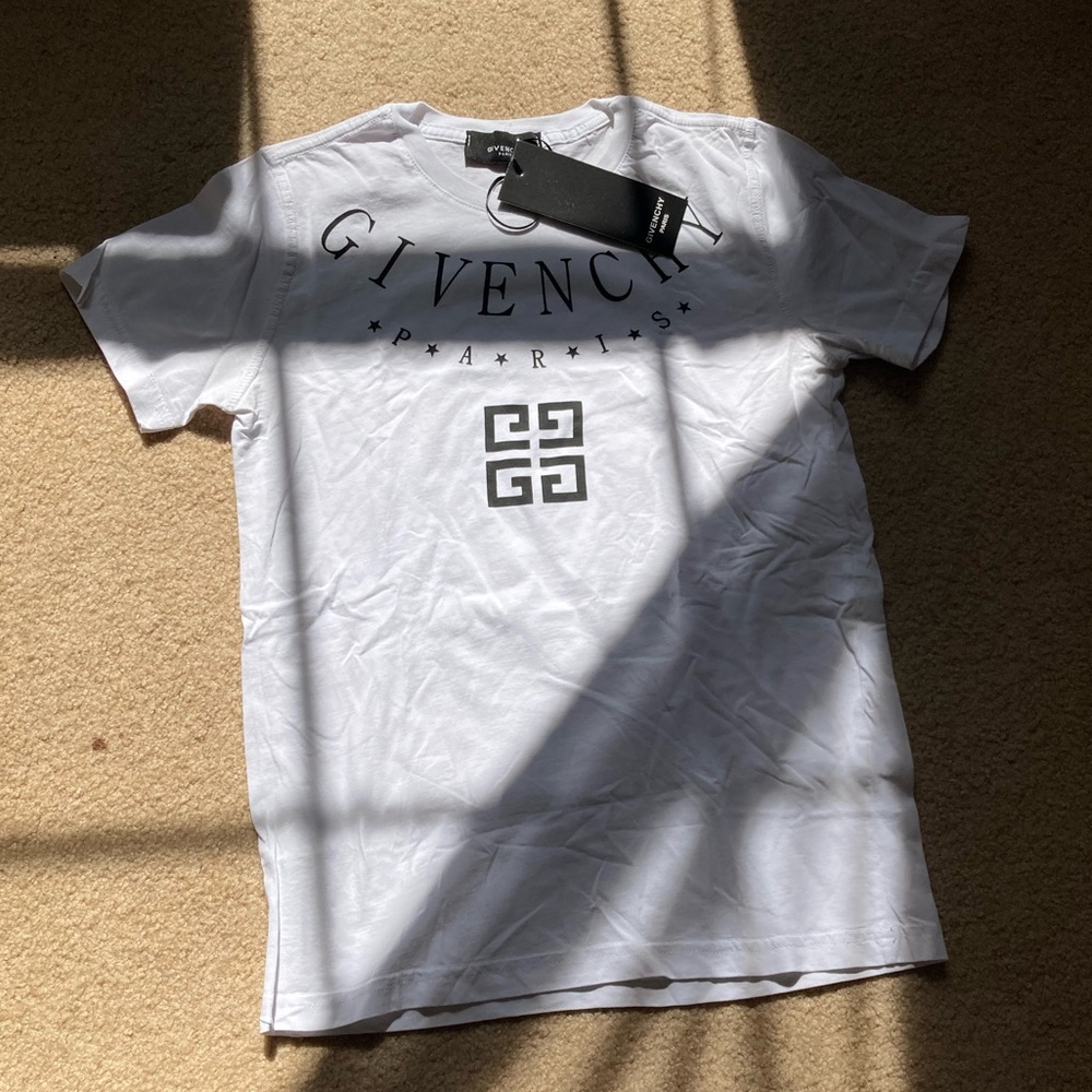 Givenchy T-Shirt